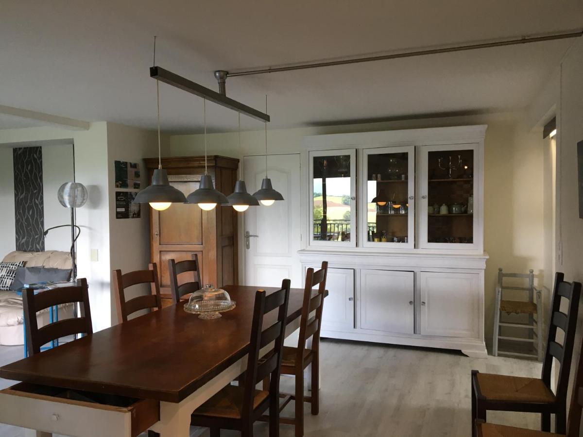 Les Gites De La Maison Bleue D'Estialescq 외부 사진